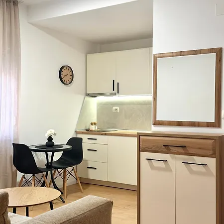 Mini - * Međugorje